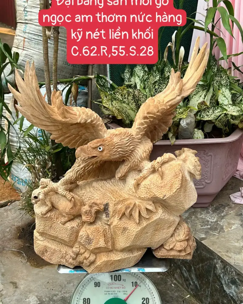 ai-bang-san-G5712-1 Tượng Đại Bàng Săn Mồi Gỗ Ngọc Am Thơm Nức Hàng Kỹ Nét Liền Khối G5712