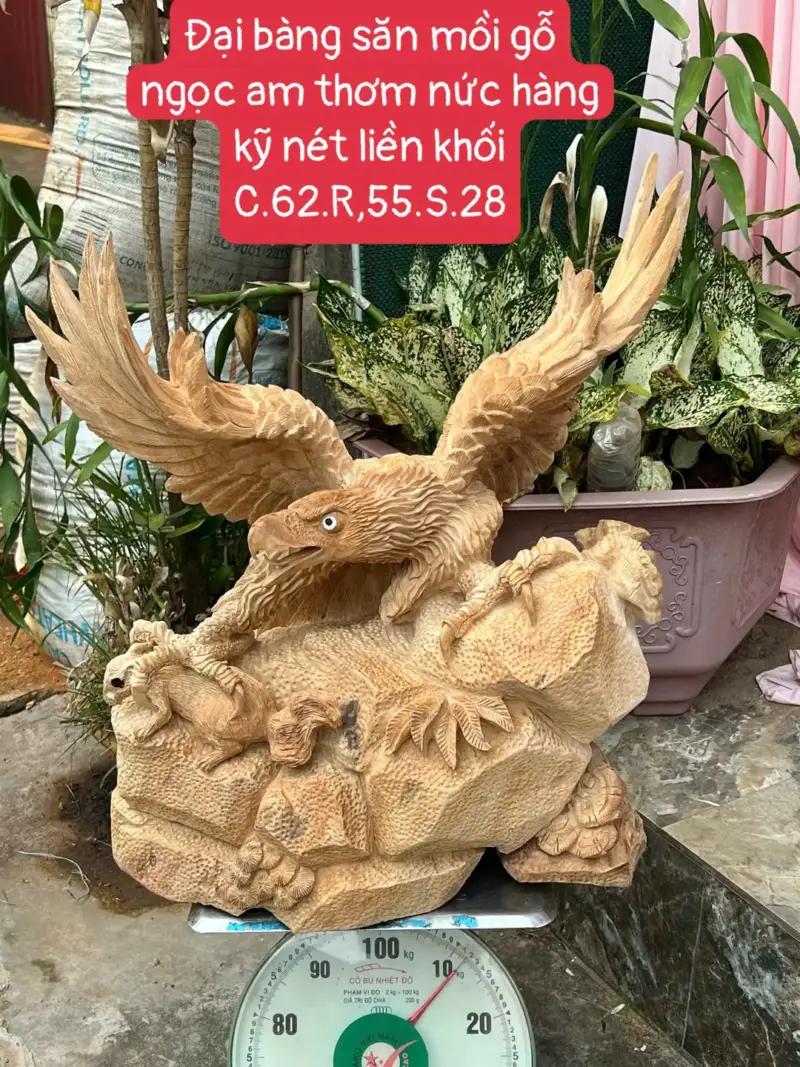ai-bang-san-G5712-1 Tượng Đại Bàng Săn Mồi Gỗ Ngọc Am Thơm Nức Hàng Kỹ Nét Liền Khối G5712