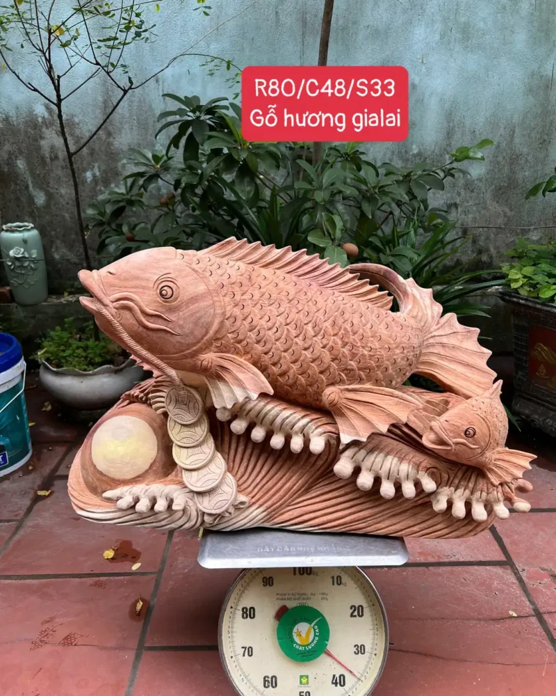 Tượng Cá Chép Mẫu Tử Siêu To Gỗ Hương Gia Lai Liền Khối Có Sơn G5929