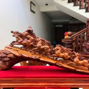 cau-bat-ma-go-sua-bac-G5115-2_Cầu Bát Mã Gỗ Sưa Bắc Liền Khối Hàng Đục Kỹ Đẹp Giá 7.800 Triệu Kích Thước Cao 30cm, Ngang 65cm, Sâu 20cm Tượng Cầu Bát Mã Gỗ Sưa Bắc Liền Khối Hàng Đục Kỹ Đẹp G5115