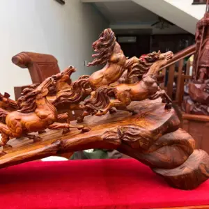cau-bat-ma-go-sua-bac-G5115-7_Cầu Bát Mã Gỗ Sưa Bắc Liền Khối Hàng Đục Kỹ Đẹp Giá 7.800 Triệu Kích Thước Cao 30cm, Ngang 65cm, Sâu 20cm Tượng Cầu Bát Mã Gỗ Sưa Bắc Liền Khối Hàng Đục Kỹ Đẹp G5115