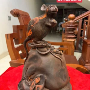 chuot-be-vang-G5982-1 Tượng Chuột Bê Vàng Gỗ Trắc Đen Liền Khối Mộc Đẹp Có Sơn G5982