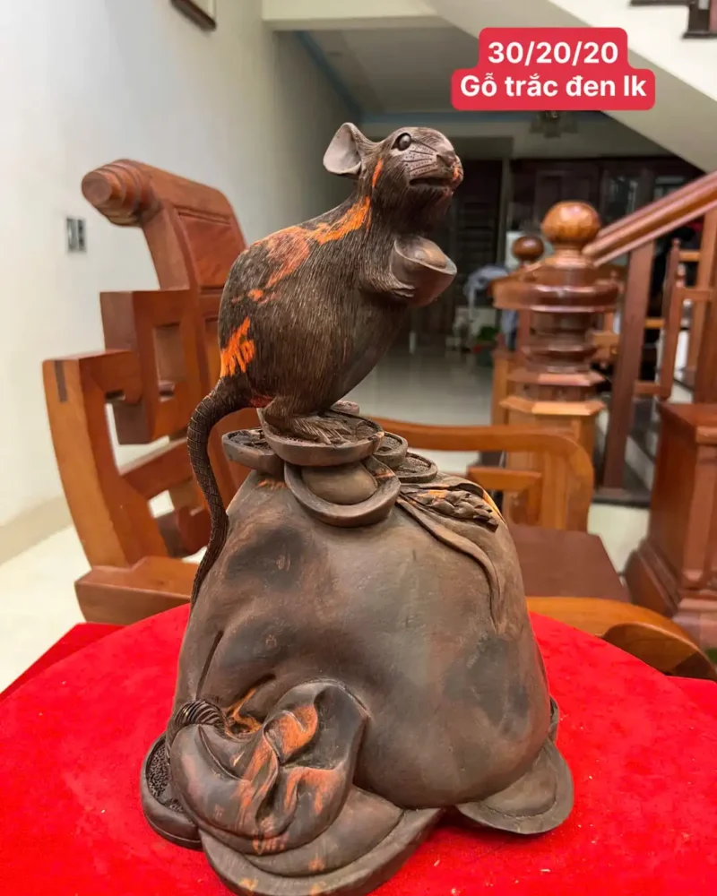 chuot-be-vang-G5982-1 Tượng Chuột Bê Vàng Gỗ Trắc Đen Liền Khối Mộc Đẹp Có Sơn G5982