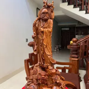 cu-at-ma-ung-nge-go-sua-bac-G5091-2_Cụ Đạt Ma Đứng Ngê Gỗ Sưa Bắc Liền Khối Đục Đẹp Kỹ Sắc Nét Giá 11.300 Triệu Kích Thước Cao 72cm, Ngang 32cm, Sâu 27cm Tượng Cụ Đạt Ma Đứng Nghê Gỗ Sưa Bắc Liền Khối Đục Đẹp Kỹ Sắc Nét G5091