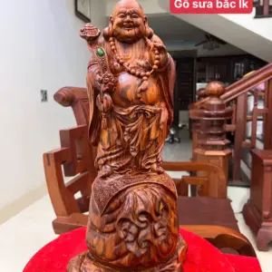 di-lac-go-sua-bac-G5131-1_1_Di Lặc Gỗ Sưa Bắc Đỏ Liền Khối Vân Tím Lịm Giá 5 Triệu Kích Thước Cao 48cm, Ngang 23cm, Sâu 19cm Tượng Di Lặc Gỗ Sưa Bắc Đỏ Liền Khối Vân Tím Lịm G5131