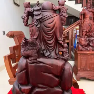di-lac-tam-phuc-thuan-nghe-go-tu-an-G5116-7_Di Lặc Tam Phúc Thuần Nghê Gỗ Tử Đàn Liền Khối Đục Kỹ Đẹp Giá 6.500 Triệu Kích Thước Cao 50cm, Ngang 30cm, Sâu 15cm Tượng Di Lặc Tam Phúc Thuần Nghê Gỗ Tử Đàn Liền Khối Đục Kỹ Đẹp G5116