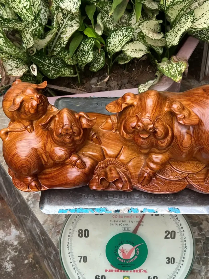 gia-inh-heo-G6063-4 Tượng Gia Đình Heo Gỗ Hương Ta Hàng Kỹ Nét Liền Khối G6063