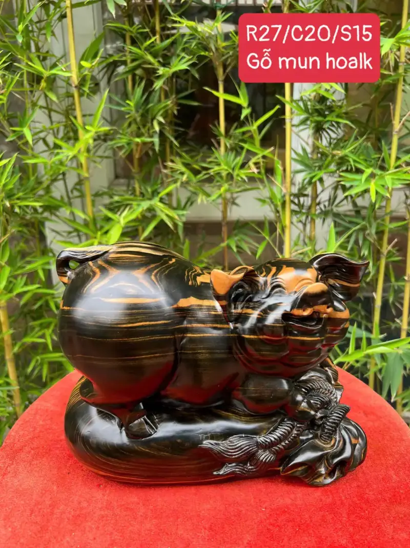 heo-lam-bao-G5327-5 Tượng Heo Lằm Bao Tiền Gỗ Mun Hoa Liền Khối G5327