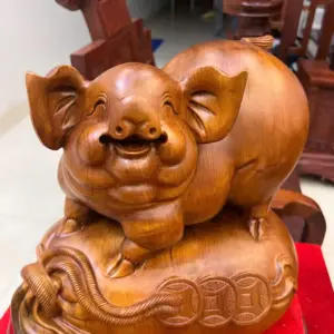 heo-nam-bao-tien-go-ngoc-am-G5093-4_1_Heo Nằm Bao Tiền Gỗ Ngọc Am Liền Khối Giá 3.200 Triệu Kích Thước Cao 33cm, Ngang 35cm, Sâu 23cm Tượng Heo Nằm Bao Tiền Gỗ Ngọc Am Liền Khối G5093