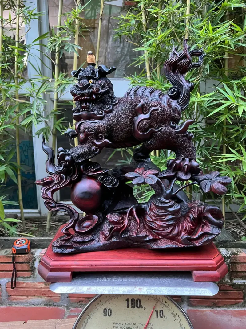 nghe-su-song-G6013-2 Tượng Nghê Sù Sông Trầm Hàng To Kỹ Gỗ Trắc Đỏ Đen Liền Khối G6013