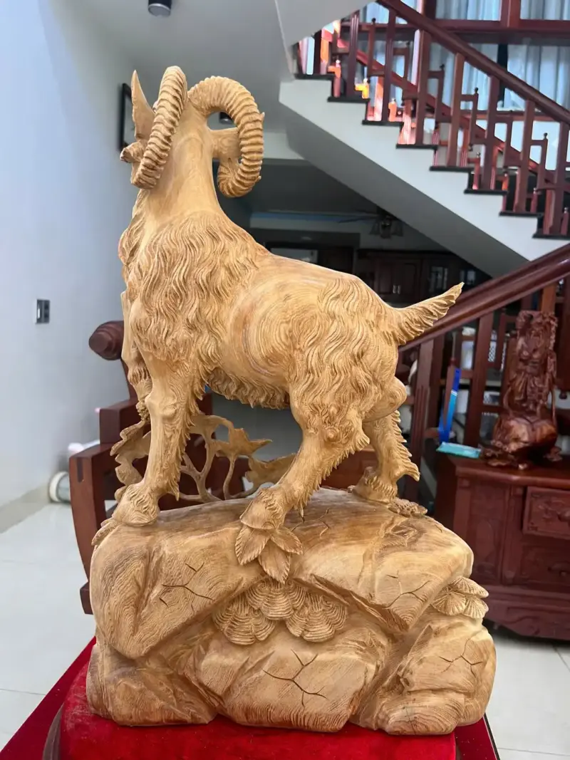 nhat-duong-go-ngoc-am-G5074-5_Nhất Dương Gỗ Ngọc Am Chất Gỗ Già Nặng Mộc Đẹp Giá 4.600 Triệu Kích Thước Cao 62cm, Ngang 40cm, Sâu 26cm Tượng Nhất Dương Gỗ Ngọc Am Chất Gỗ Già Nặng Mộc Đẹp Liền Khối G5074