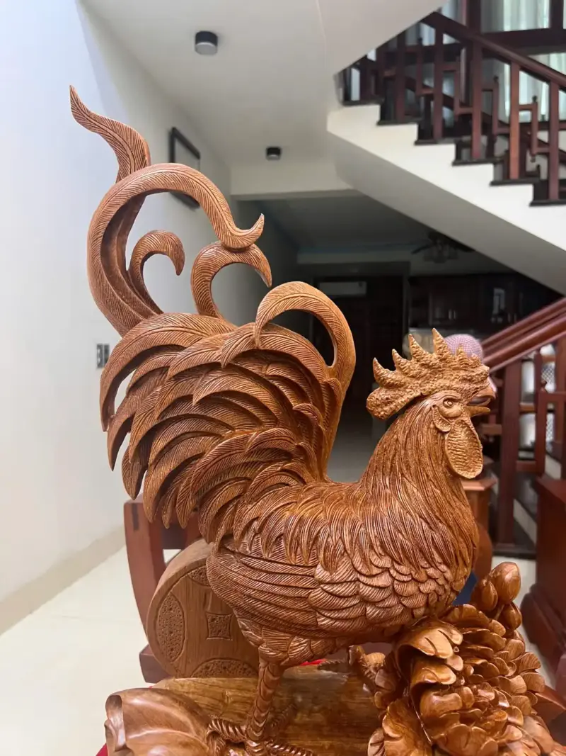 nhat-ke-ung-bao-tien-go-ngoc-am-G5135-6_Nhất Kê Đứng Bao Tiền Gỗ Ngọc Am Liền Khối Giá 4.500 Triệu Kích Thước Cao 58cm, Ngang 35cm, Sâu 19cm Tượng Nhất Kê Đứng Bao Tiền Gỗ Ngọc Am Liền Khối G5135