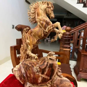nhat-ma-go-G6019-3 Tượng Nhất Mã Gỗ Sưa Đỏ Vân Nhiều Đẹp Hàng Kỹ Có Sơn G6019