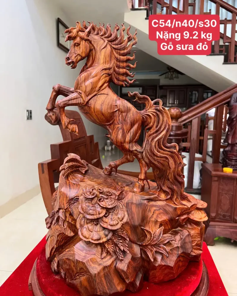nhat-ma-go-G6020-1 Tượng Nhất Mã Gỗ Sưa Đỏ Vân Siêu Đẹp Hàng Kỹ Nét G6020