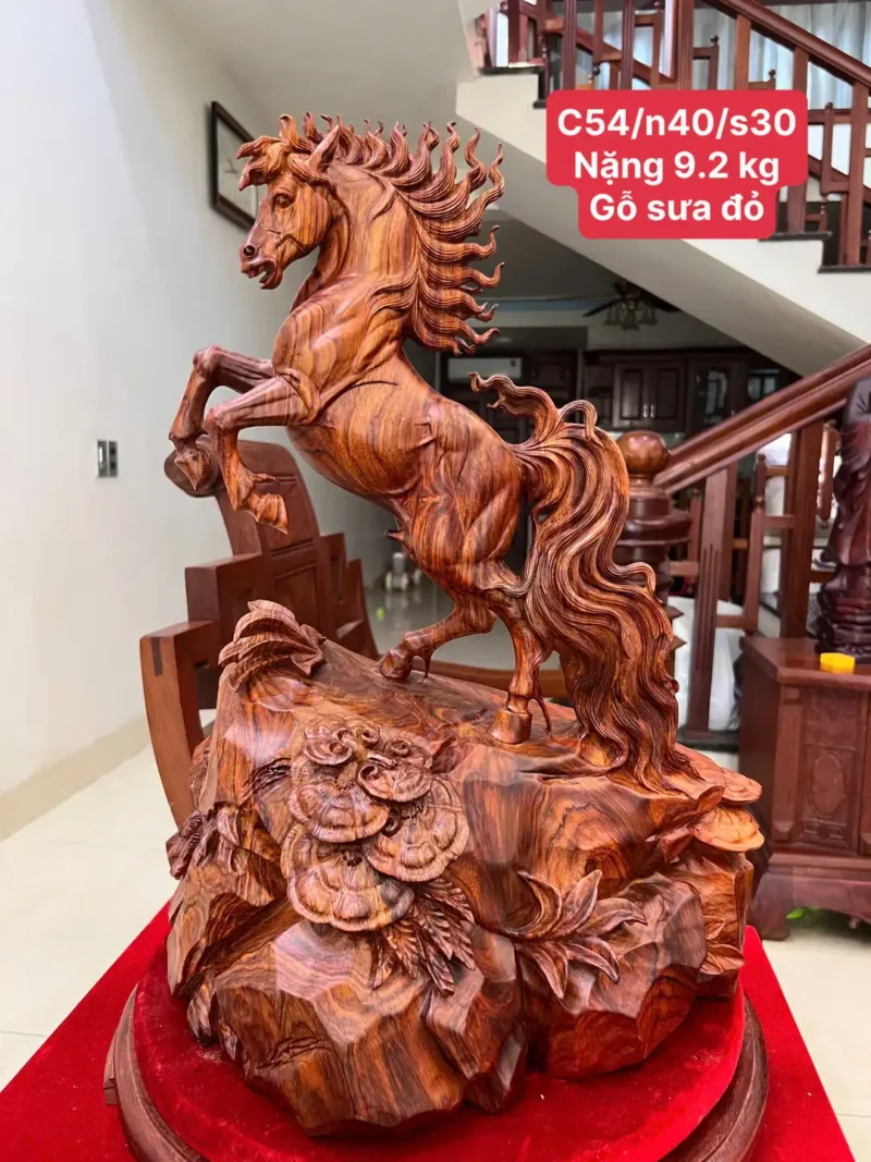 nhat-ma-go-G6020-1 Tượng Nhất Mã Gỗ Sưa Đỏ Vân Siêu Đẹp Hàng Kỹ Nét G6020