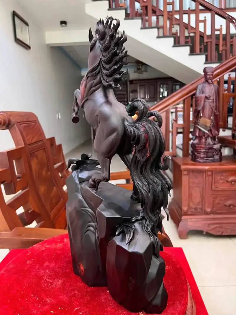 nhat-ma-phi-G5583-6 Tượng Nhất Mã Phi Thiên Gỗ Trắc Đen Liền Khối Hàng Kỹ Nét G5583