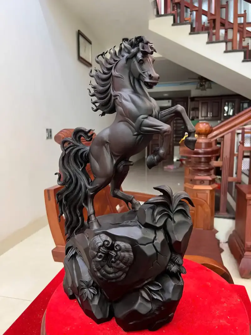 nhat-ma-phi-G5583-8 Tượng Nhất Mã Phi Thiên Gỗ Trắc Đen Liền Khối Hàng Kỹ Nét G5583