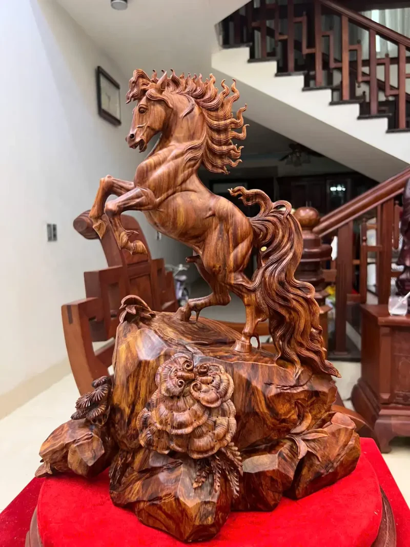 nhat-ma-phi-G5961-2 Tượng Nhất Mã Phi Thiên Gỗ Sưa Bắc Hàng Kỹ G5961