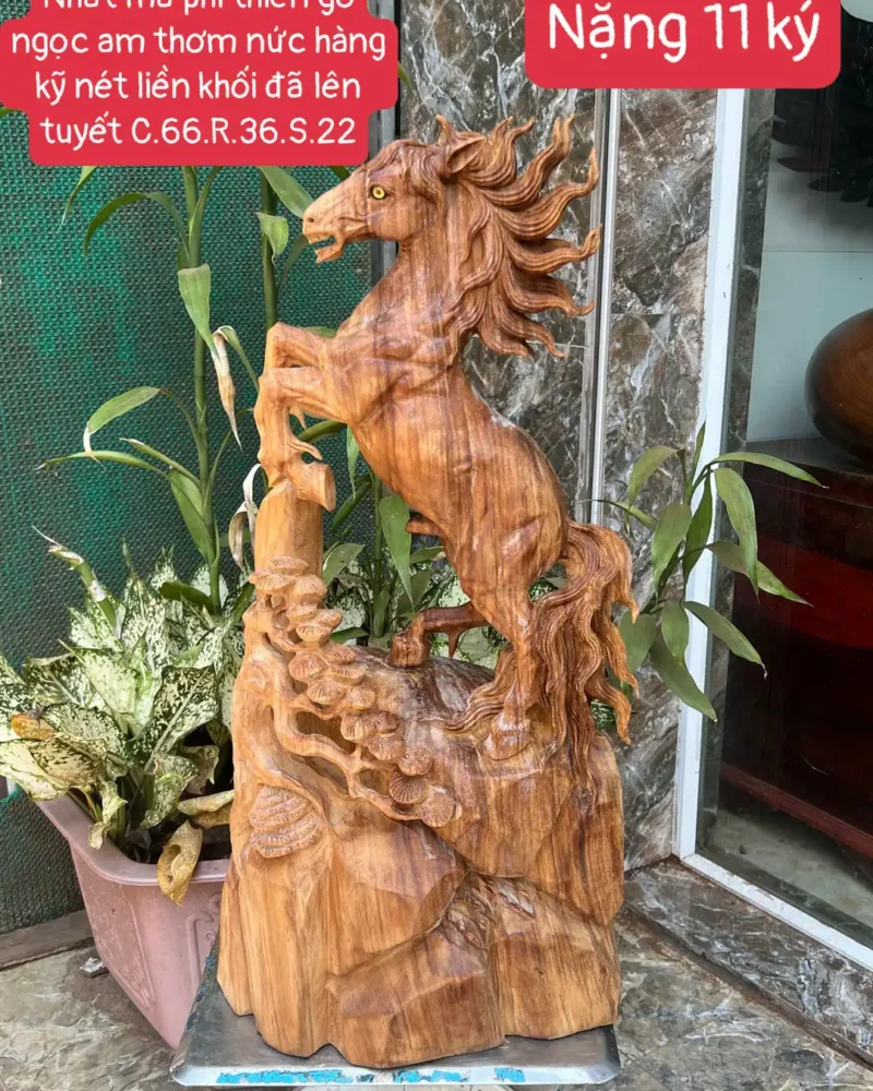 nhat-ma-phi-G6025-1 Tượng Nhất Mã Phi Thiên Gỗ Ngọc Am Thơm Nức Hàng Kỹ Nét Liền Khối G6025