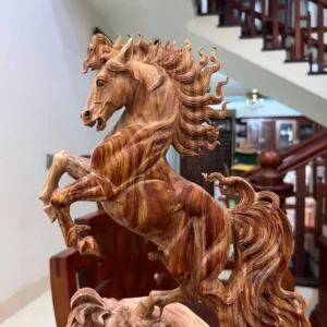 nhat-ma-phi-G6027-3 Tượng Nhất Mã Phi Thiên Gỗ Sưa Đỏ Hàng Kỹ Vân Đẹp Có Sơn G6027