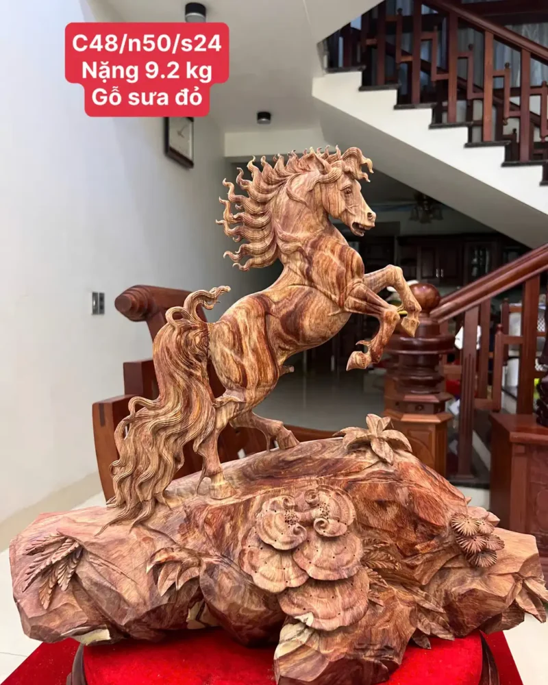 nhat-ma-phi-G6072-1 Tượng Nhất Mã Phi Thiên Gỗ Sưa Đỏ Đế To Đẹp Siêu Vân Có Sơn G6072