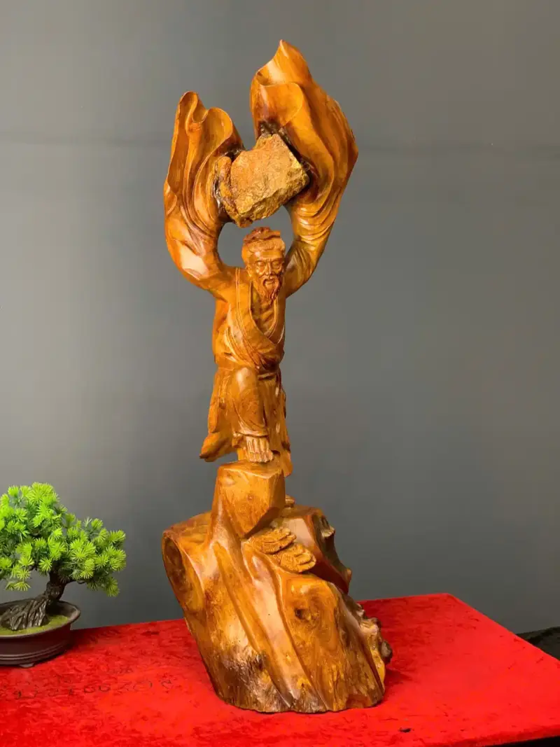 ong-lao-vac-a-go-huong-ta-G5452-3 Tượng Ông Lão Vác Đá Gỗ Hương Ta Liền Khối G5452