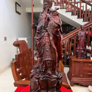 quan-cong-go-trac-viet-G5137-5_Quan Công Gỗ Trắc Việt Liền Khối Gỗ Đẹp Hàng Kỹ Đục Sắc Nét Giá 17 Triệu Kích Thước Cao 70cm, Ngang 23cm, Sâu 20cm Tượng Quan Công Gỗ Trắc Việt Liền Khối Gỗ Đẹp Hàng Kỹ Đục Sắc Nét G5137