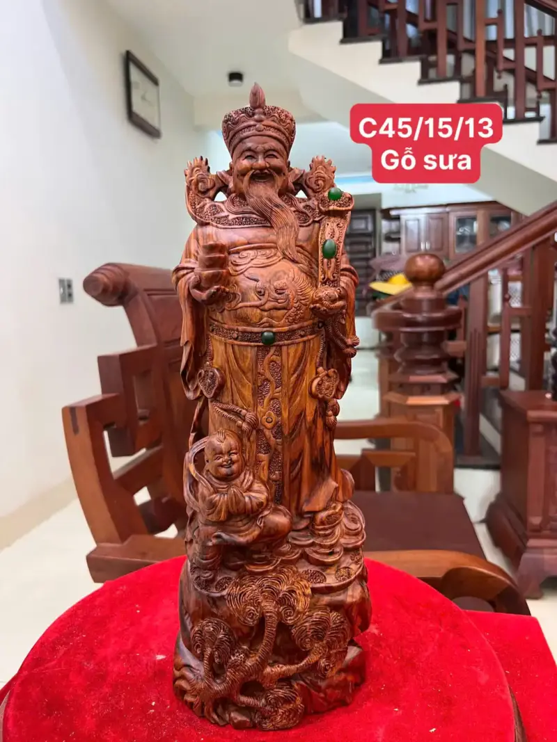 than-tai-go-sua-o-G5138-1_Thần Tài Gỗ Sưa Đỏ Liền Khối Giá 5 Triệu Kích Thước Cao 45cm, Ngang 15cm, Sâu 13cm Tượng Thần Tài Gỗ Sưa Đỏ Liền Khối G5138