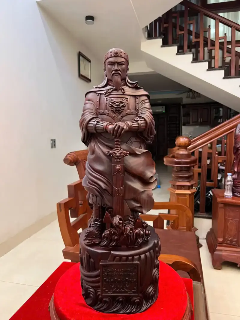 tran-quoc-tuan-G5068-2_Trần Quốc Tuấn Tử Đàn Lk Giá 9.500 Triệu Kích Thước Cao 71cm, Ngang 23cm, Sâu 20cm Tượng Trần Quốc Tuấn Tử Đàn Liền Khối G5068
