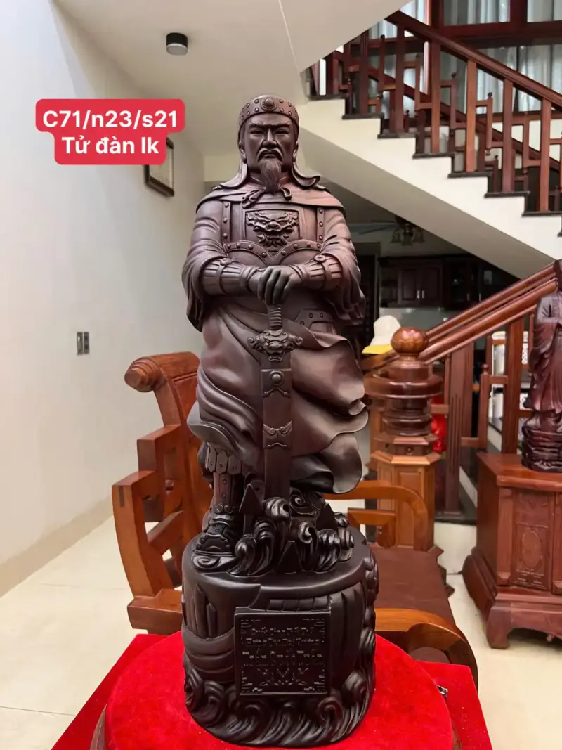 tran-quoc-tuan-G5584-1 Tượng Trần Quốc Tuấn Gỗ Tử Đàn Liền Khối G5584