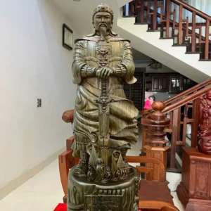 tran-quoc-tuan-G6098-2 Tượng Trần Quốc Tuấn Chống Kiếm Gỗ Trắc Xanh Liền Khối Đục Sắc Nét Vân Đẹp G6098