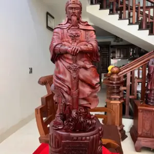 tran-quoc-tuan-chong-kiem-go-tu-an-G5110-2_Trần Quốc Tuấn Chống Kiếm Gỗ Tử Đàn Liền Khối Đục Kỹ Đẹp Giá 11.500 Triệu Kích Thước Cao 80cm, Ngang 26cm, Sâu 23cm Tượng Trần Quốc Tuấn Chống Kiếm Gỗ Tử Đàn Liền Khối Đục Kỹ Đẹp G5110