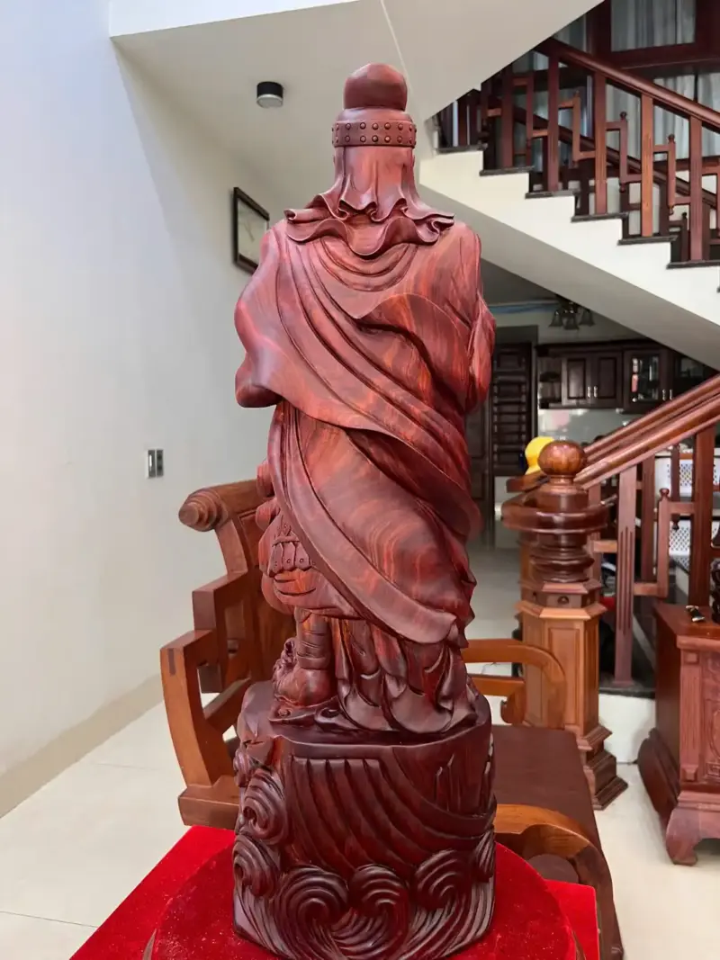 tran-quoc-tuan-chong-kiem-go-tu-an-G5110-6_Trần Quốc Tuấn Chống Kiếm Gỗ Tử Đàn Liền Khối Đục Kỹ Đẹp Giá 11.500 Triệu Kích Thước Cao 80cm, Ngang 26cm, Sâu 23cm Tượng Trần Quốc Tuấn Chống Kiếm Gỗ Tử Đàn Liền Khối Đục Kỹ Đẹp G5110