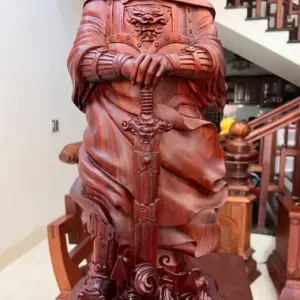 tran-quoc-tuan-chong-kiem-go-tu-an-G5110-7_Trần Quốc Tuấn Chống Kiếm Gỗ Tử Đàn Liền Khối Đục Kỹ Đẹp Giá 11.500 Triệu Kích Thước Cao 80cm, Ngang 26cm, Sâu 23cm Tượng Trần Quốc Tuấn Chống Kiếm Gỗ Tử Đàn Liền Khối Đục Kỹ Đẹp G5110