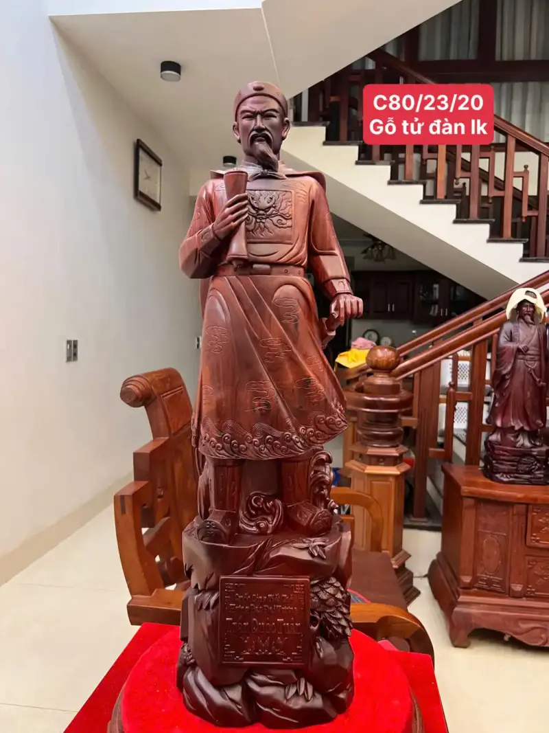 tran-quoc-tuan-go-tu-an-G5123-1_Trần Quốc Tuấn Gỗ Tử Đàn Lk Giá 9.400 Triệu Kích Thước Cao 80cm, Ngang 23cm, Sâu 20cm Tượng Trần Quốc Tuấn Gỗ Tử Đàn Liền Khối G5123