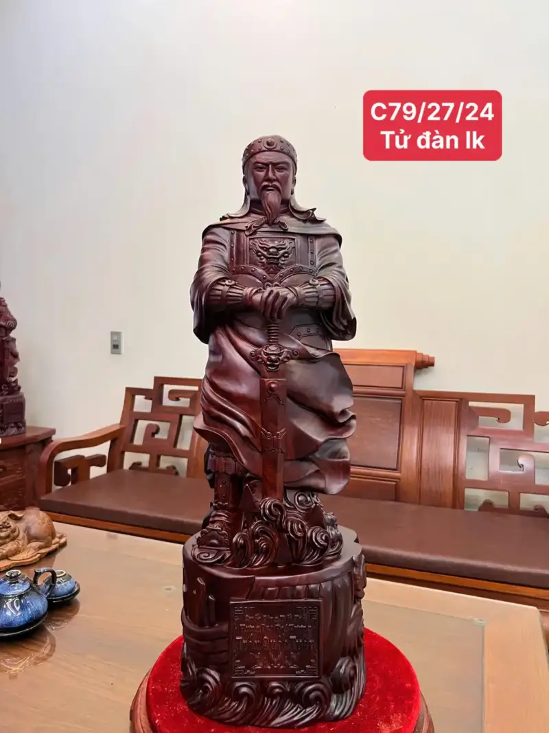 tran-quoc-tuan-go-tu-an-G5142-1_Trần Quốc Tuấn Gỗ Tử Đàn Liền Khối Giá 11.400 Triệu Kích Thước Cao 79cm, Ngang 27cm, Sâu 24cm Tượng Trần Quốc Tuấn Gỗ Tử Đàn Liền Khối G5142